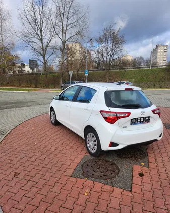 toyota śląskie Toyota Yaris cena 49900 przebieg: 161000, rok produkcji 2018 z Pszów